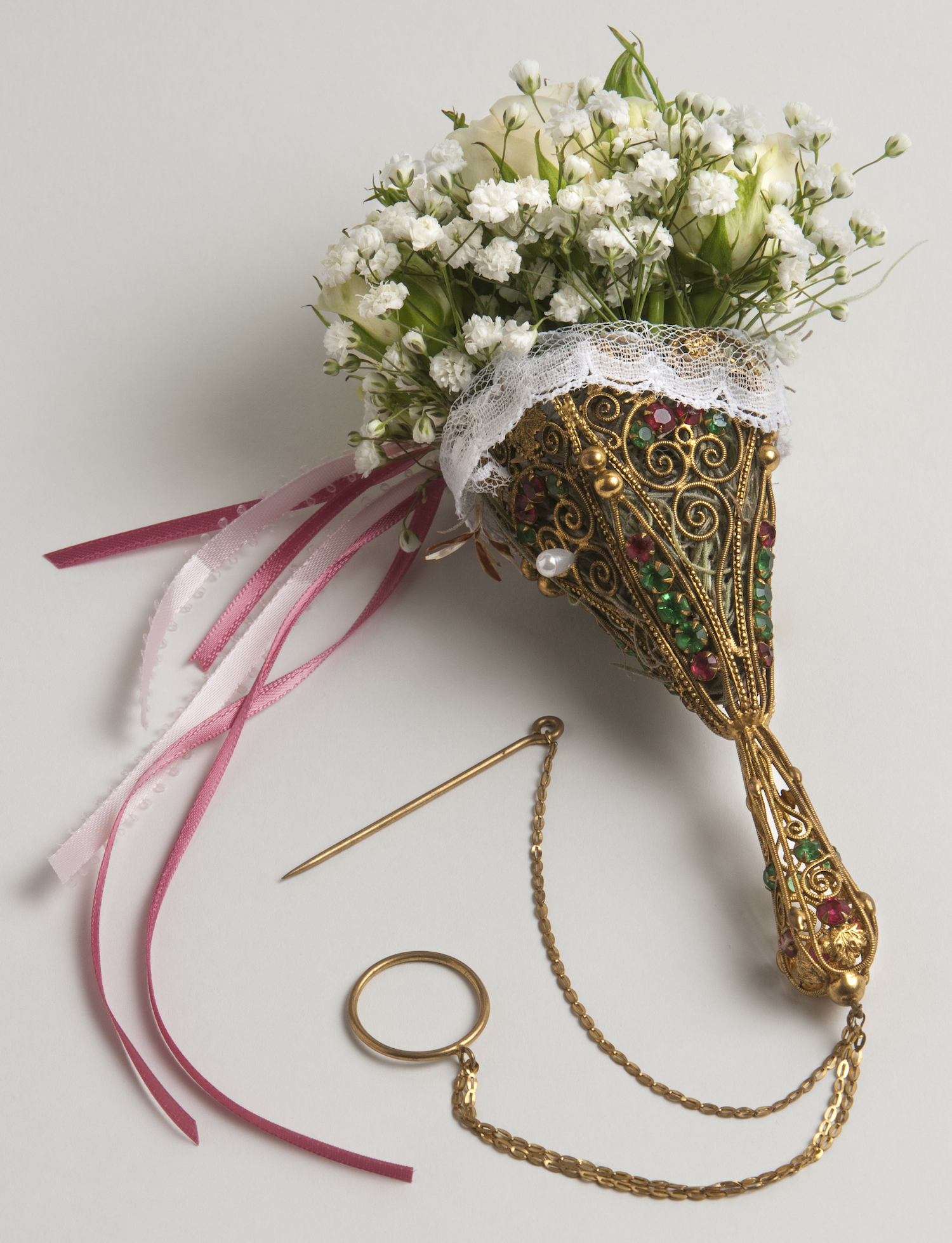 tullie musse nosegay type of wedding bouquet with the celebrant angel