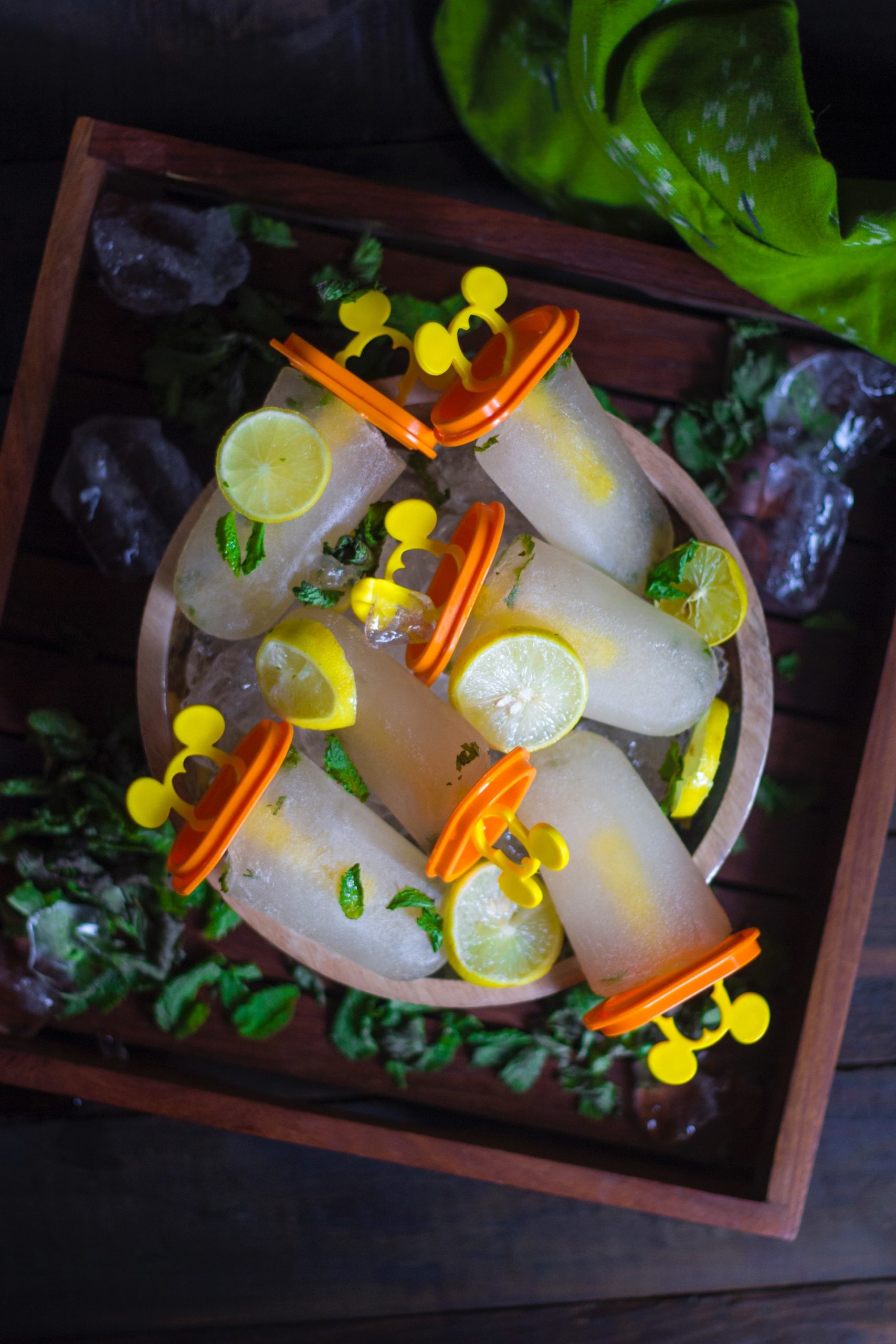 deepika-katyal-2v19oW5o1f0-unsplash how to keep your guests cool in summer, ice lollies with the celebrant angel