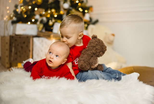 kate-hliznitsova-sMLbhAq3xeo-unsplash naming ceremonies in aberdeen with the celebrant angel
