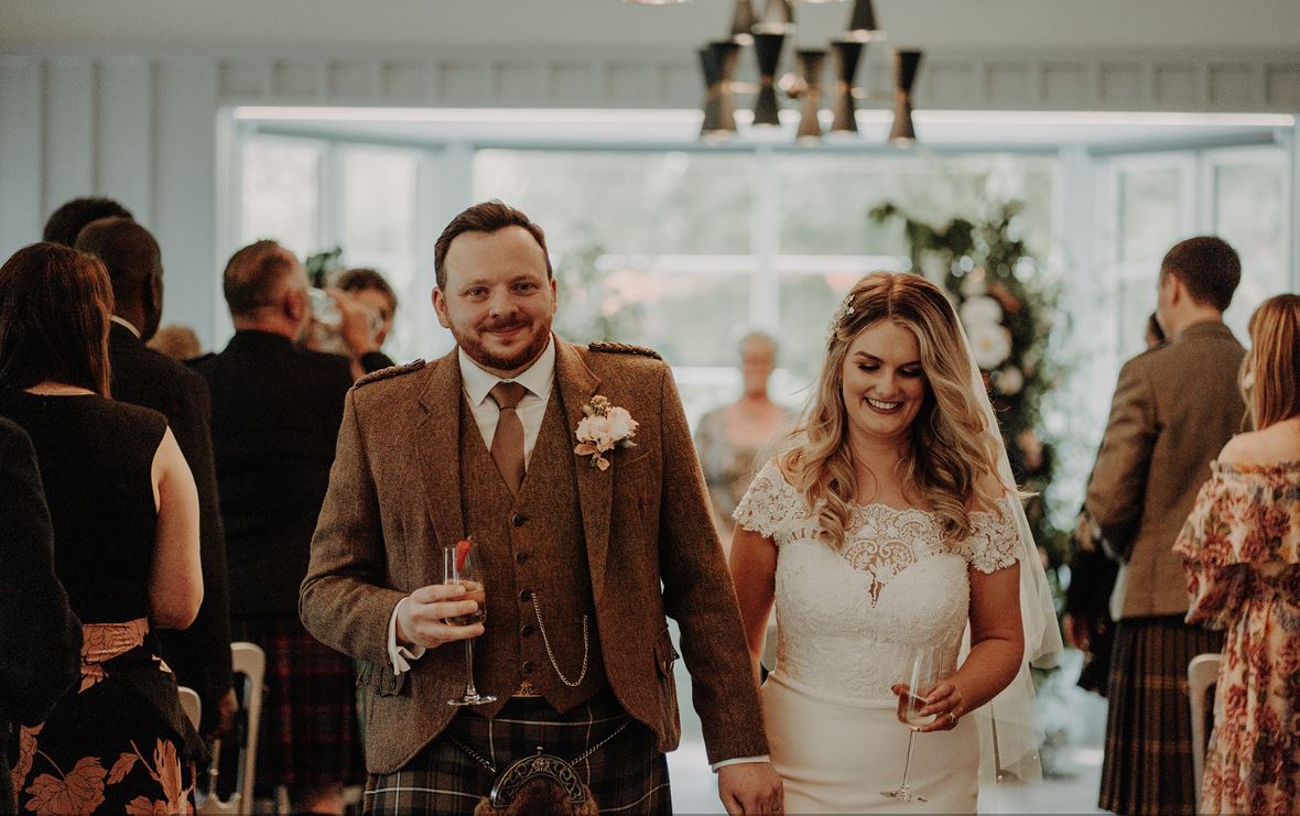 8 anna and scott salter wedding with the celebrant angel aberdeen