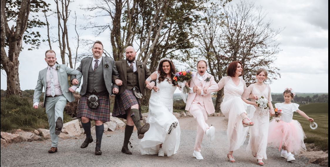 choosing a wedding photographer choosing a wedding photographer with the celebrant angel aberdeen humanist wedding celebrant aberdeen