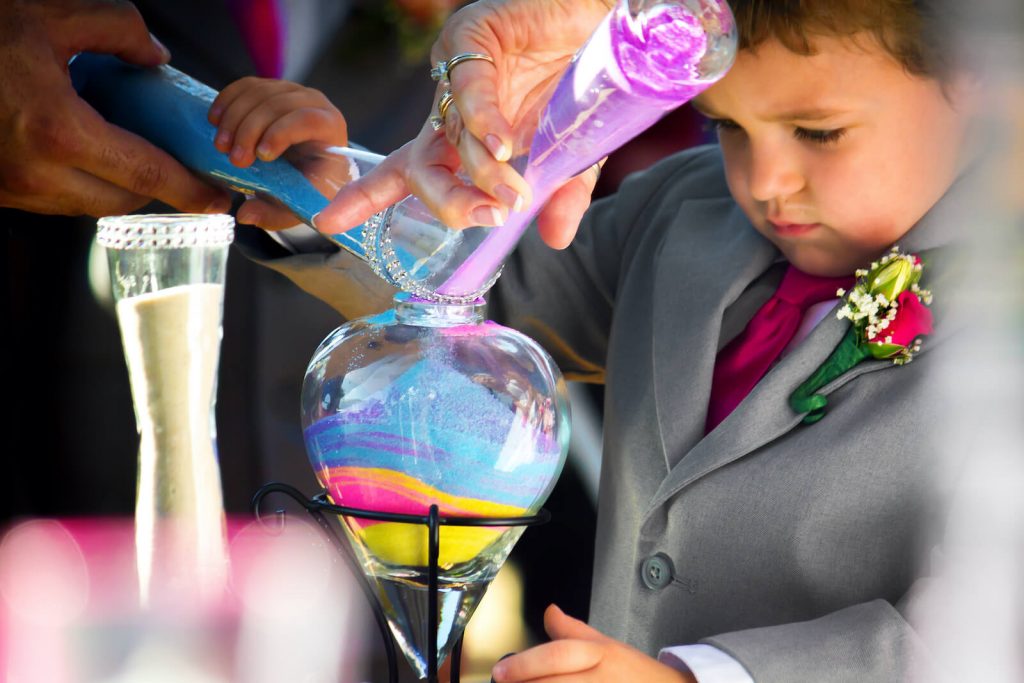 Pouring sand at a wedding sale
