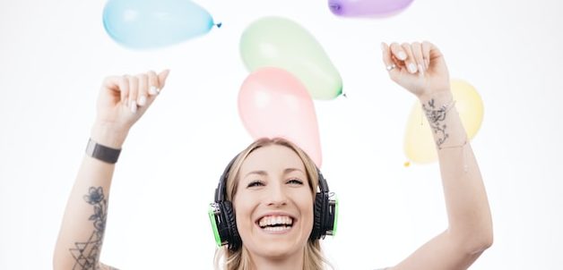 Silent disco with the celebrant angel mary gibson humanist wedding celebrant aberdeen