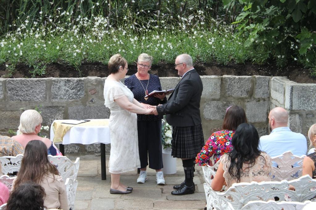 maggie and gary wedding blessing with the celebrant angel aberdeen