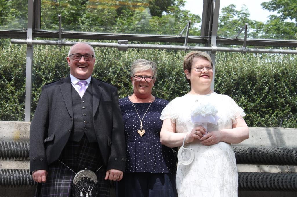 maggie and gary wedding blessing with the celebrant angel aberdeen