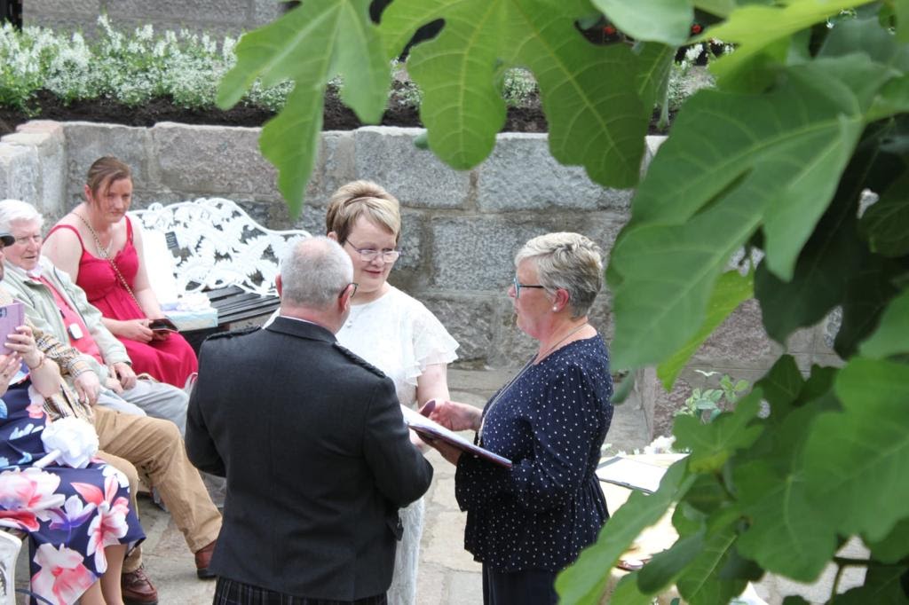 maggie and gary wedding blessing with the celebrant angel aberdeen