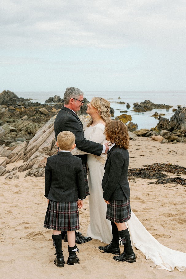 jeanette and duncan 7 jeanette and duncan's wedding with mary gibson the celebrant angel aberdeen