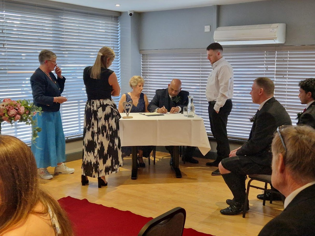 heather and hareens wedding with mary gibson the celebrant angel aberdeen