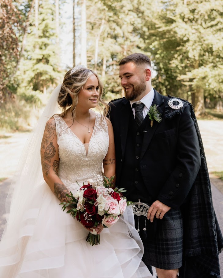 amy and liam's wedding at meldrum house inverurie with mary gibson the celebrant angel aberdeen