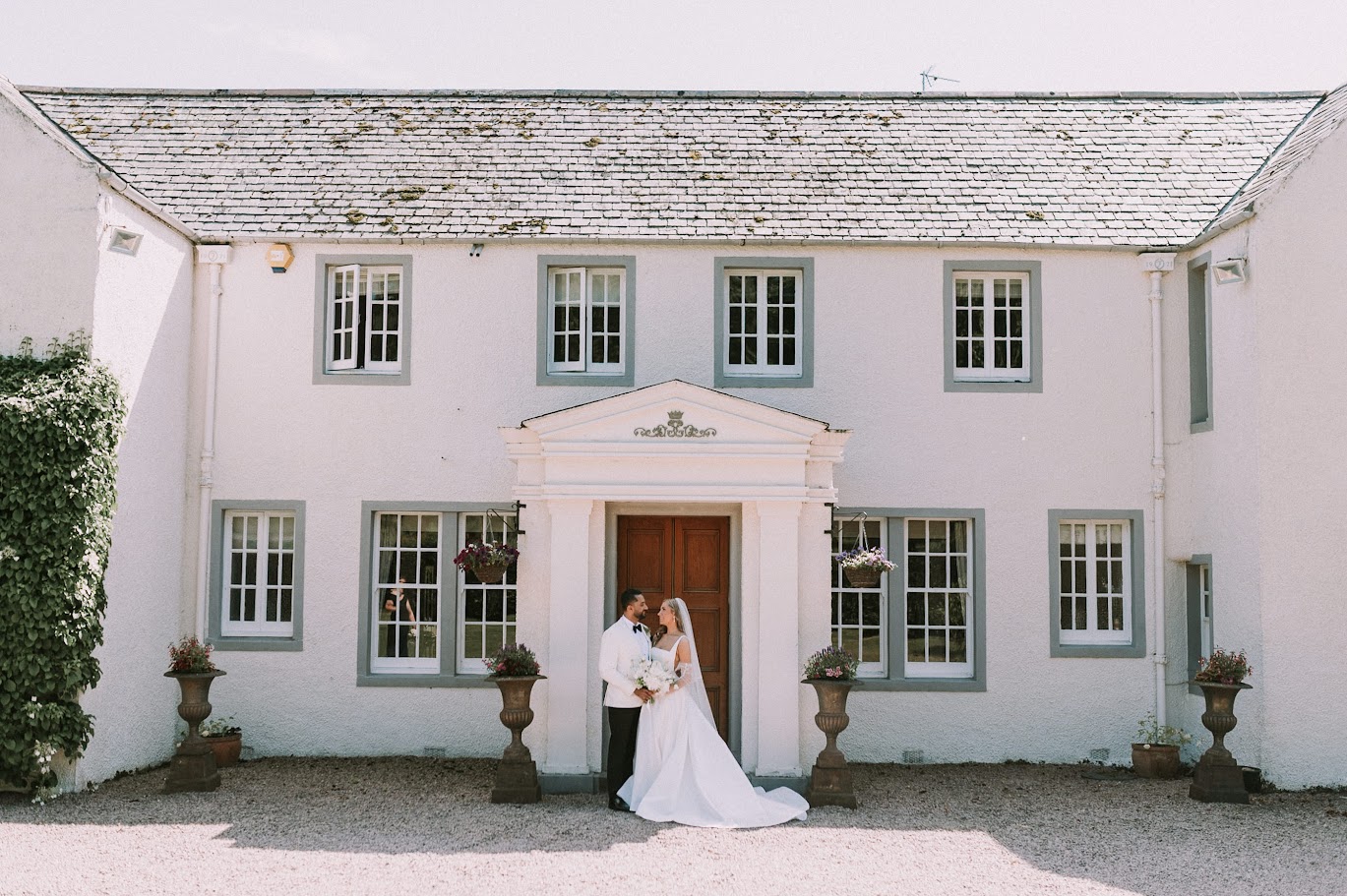 Erin and Zayn's wedding with mary gibson the celebrant angel aberdeen