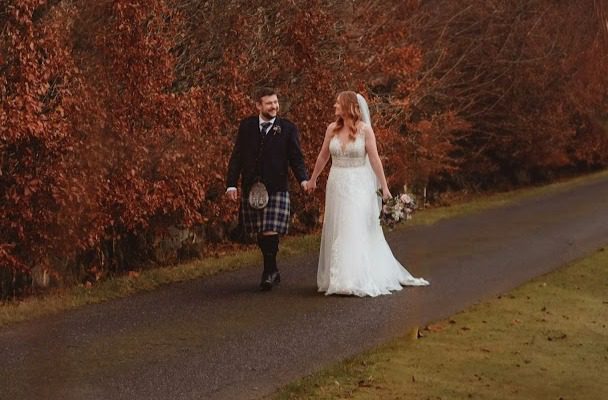 martin and leanne's wedding at Aswanley wedding venue with mary gibson the celebrant angel aberdeen