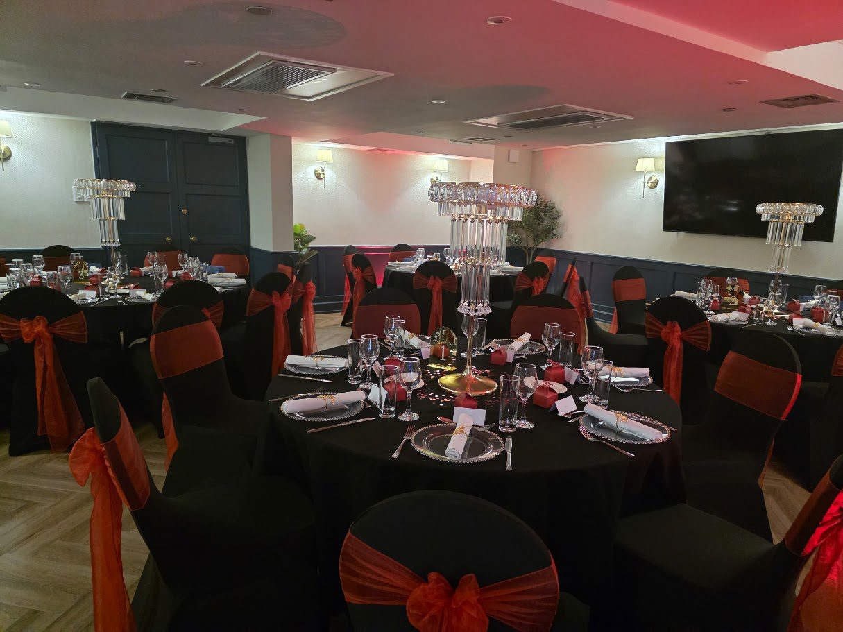 wendy and martins wedding at aberdeen dyce hotel 