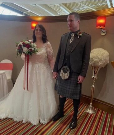 wendy and martin's wedding day at the aberdeen dyce hotel 